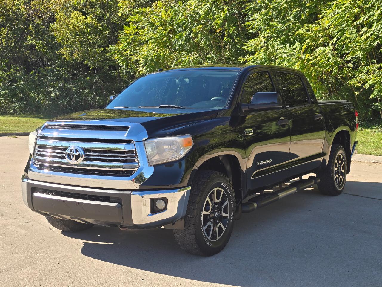 Toyota Tundra SR5 5.7L V8 FFV CrewMax 4WD 2015