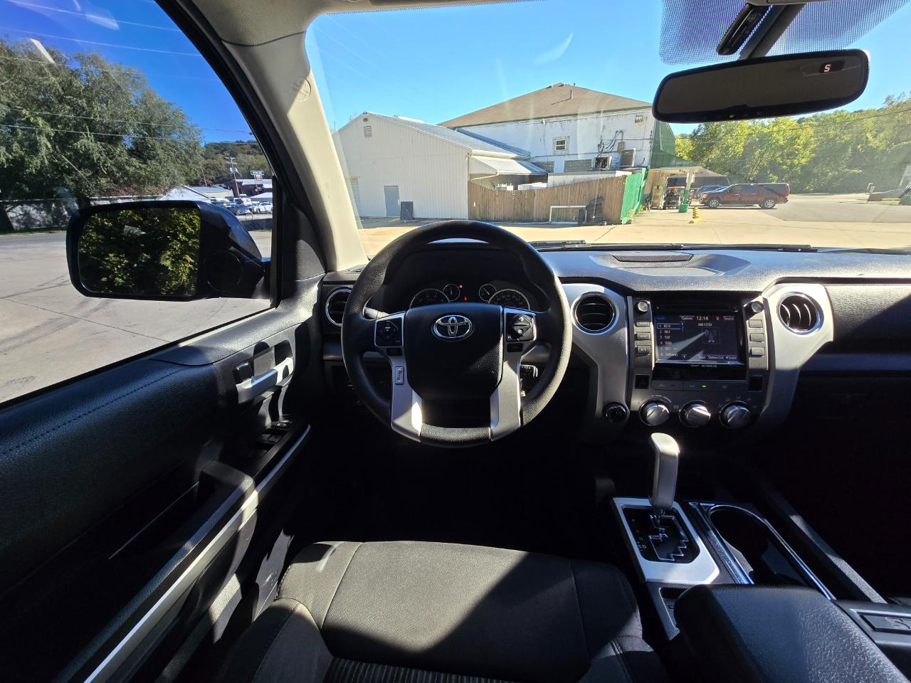 Toyota Tundra SR5 5.7L V8 FFV CrewMax 4WD 2015