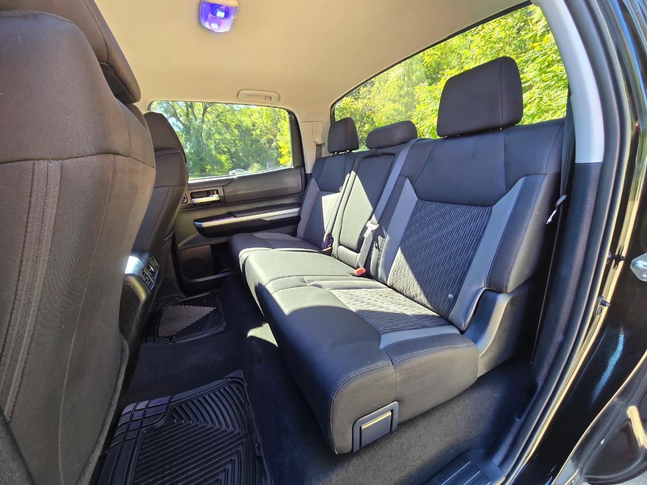 Toyota Tundra SR5 5.7L V8 FFV CrewMax 4WD 2015
