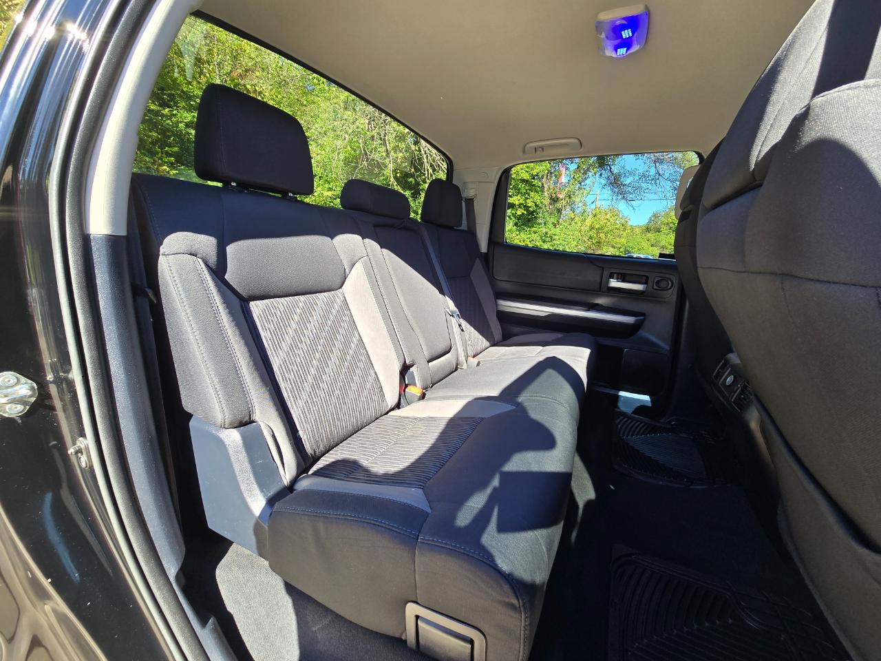 Toyota Tundra SR5 5.7L V8 FFV CrewMax 4WD 2015