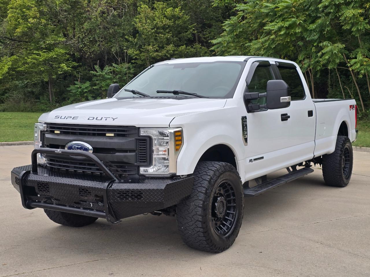 Ford F-250SD photo 3