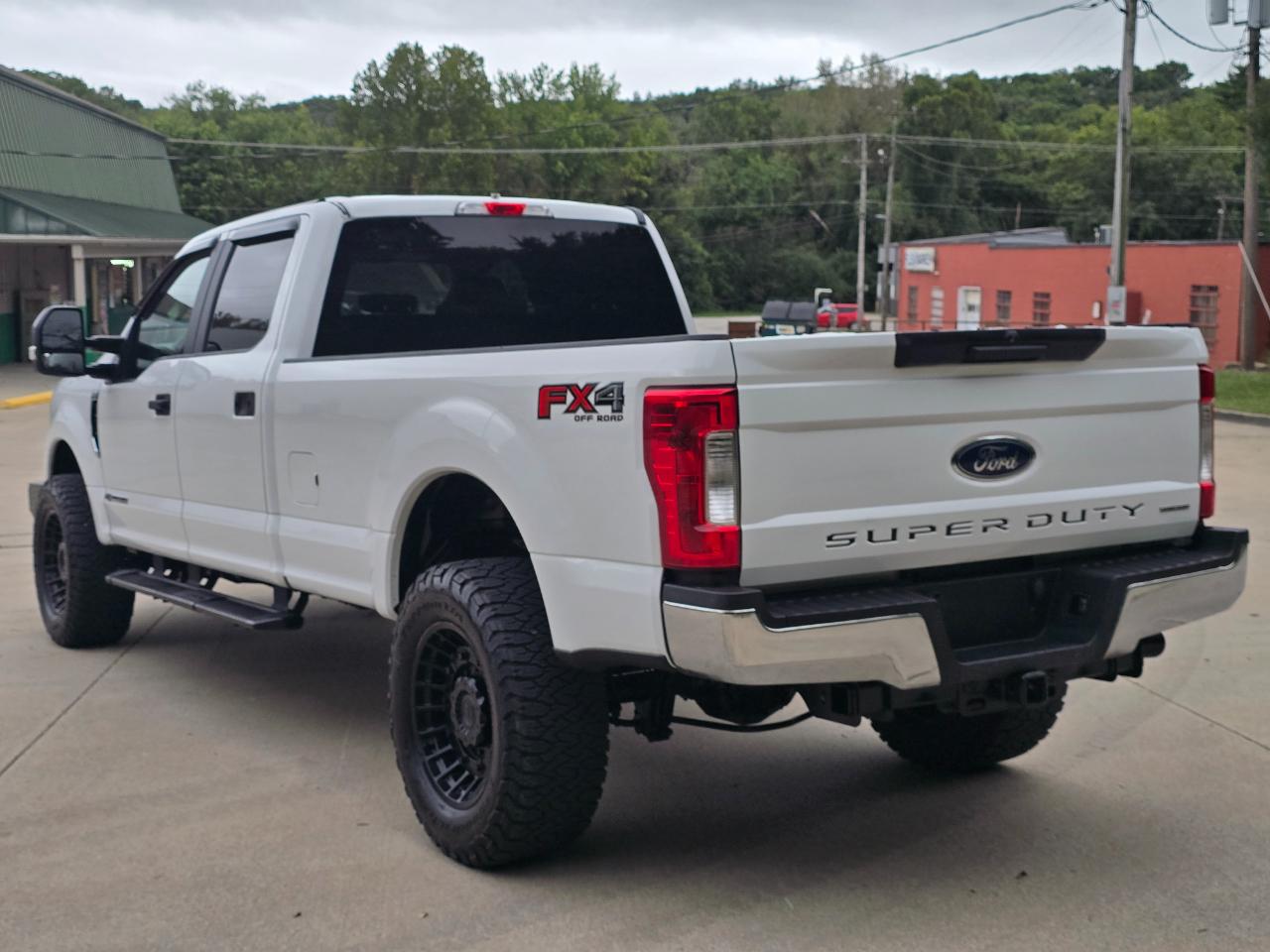 Ford F-250SD photo 5