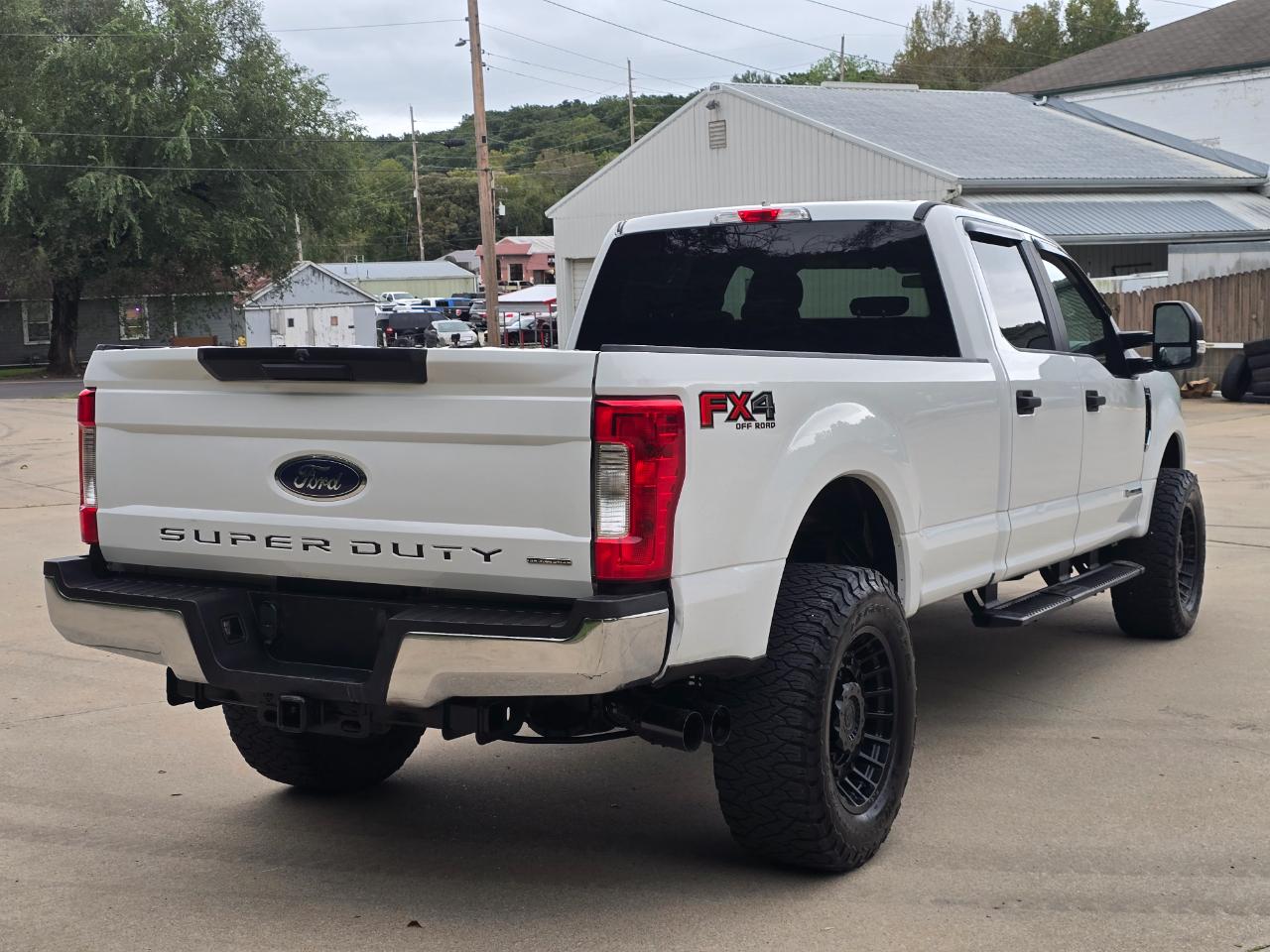 Ford F-250SD photo 7