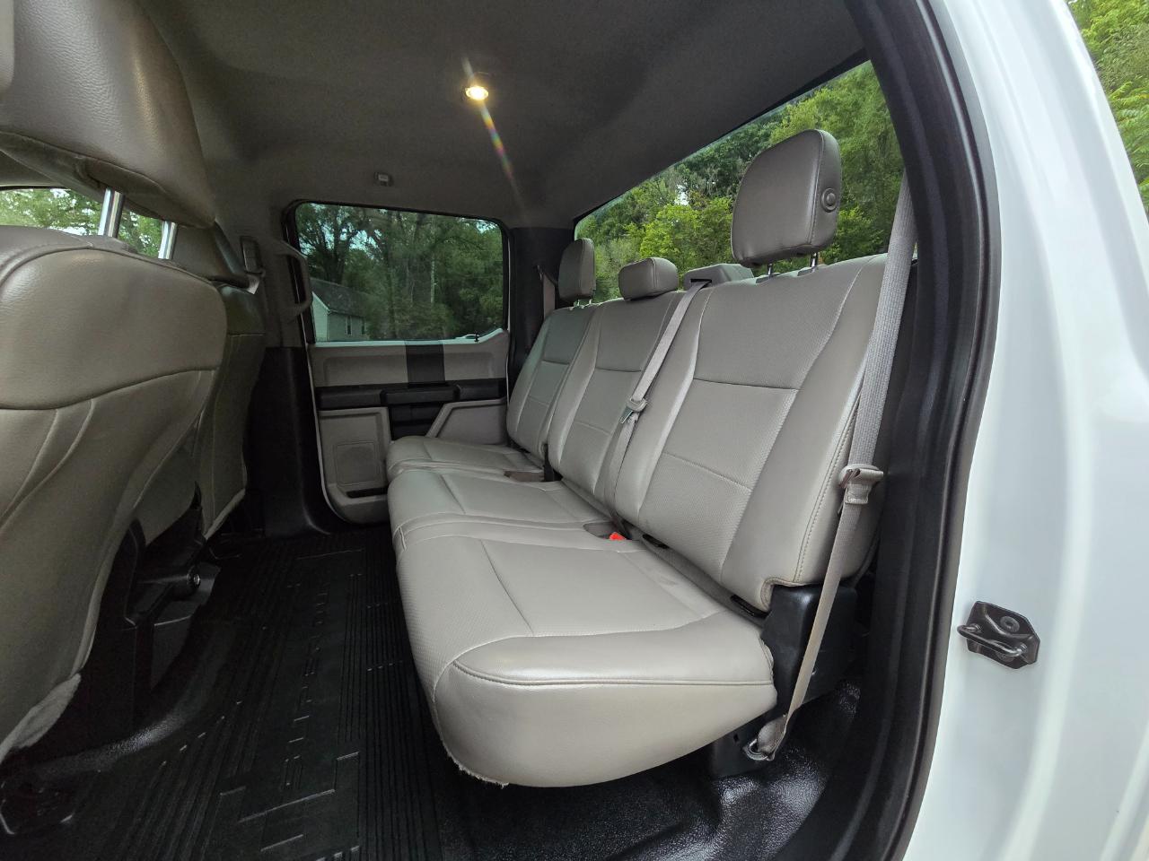 Ford F-250SD photo 15
