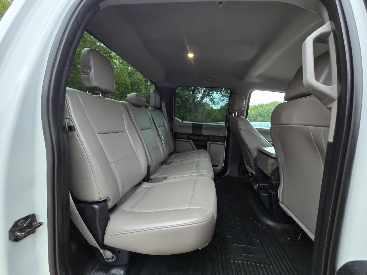 Ford F-250SD photo 17