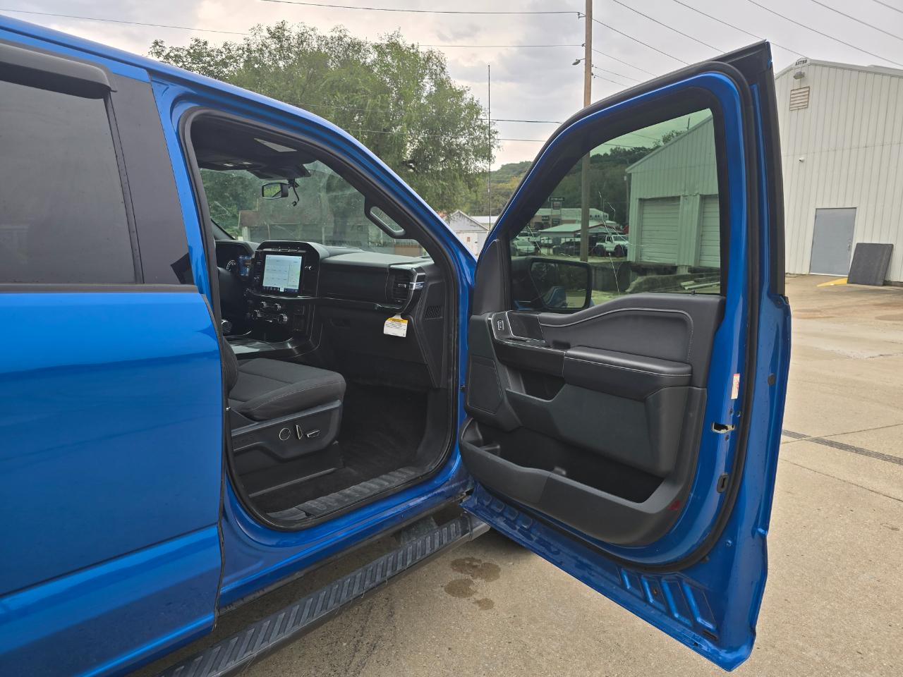 Ford F-150 photo 18