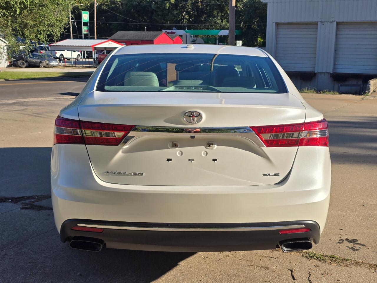 Toyota Avalon photo 5