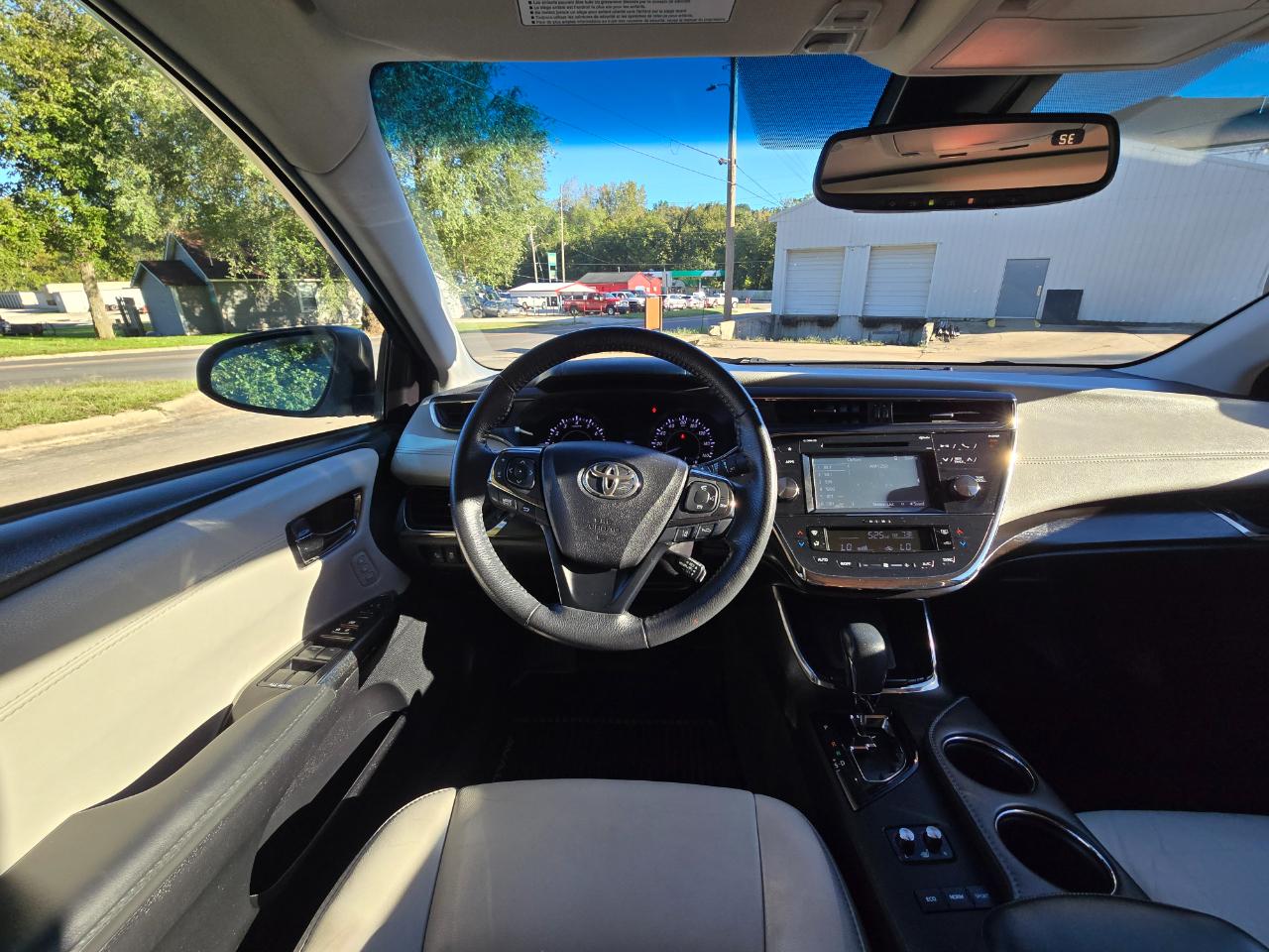 Toyota Avalon photo 10
