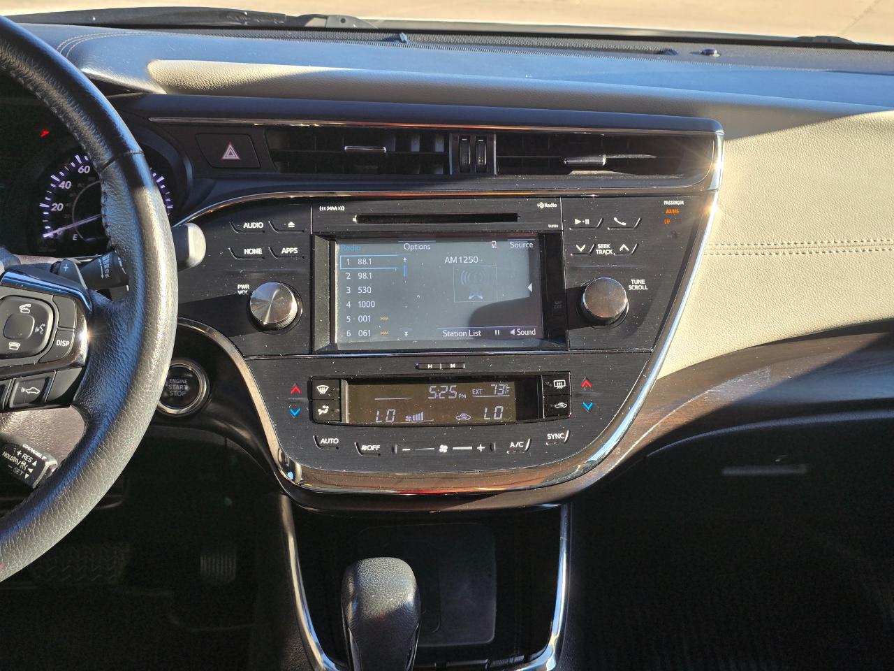 Toyota Avalon photo 11
