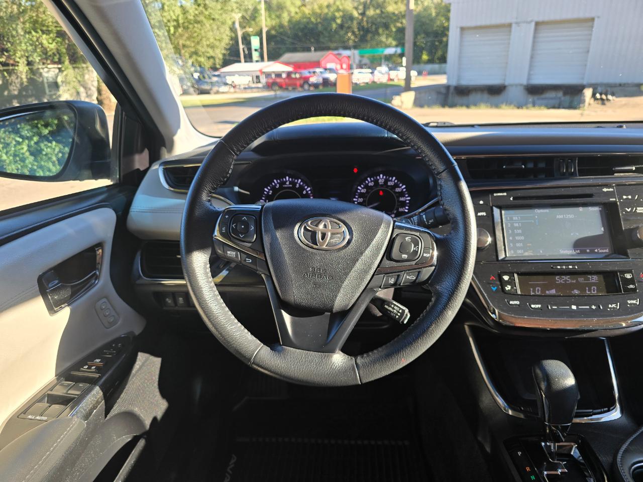 Toyota Avalon photo 12