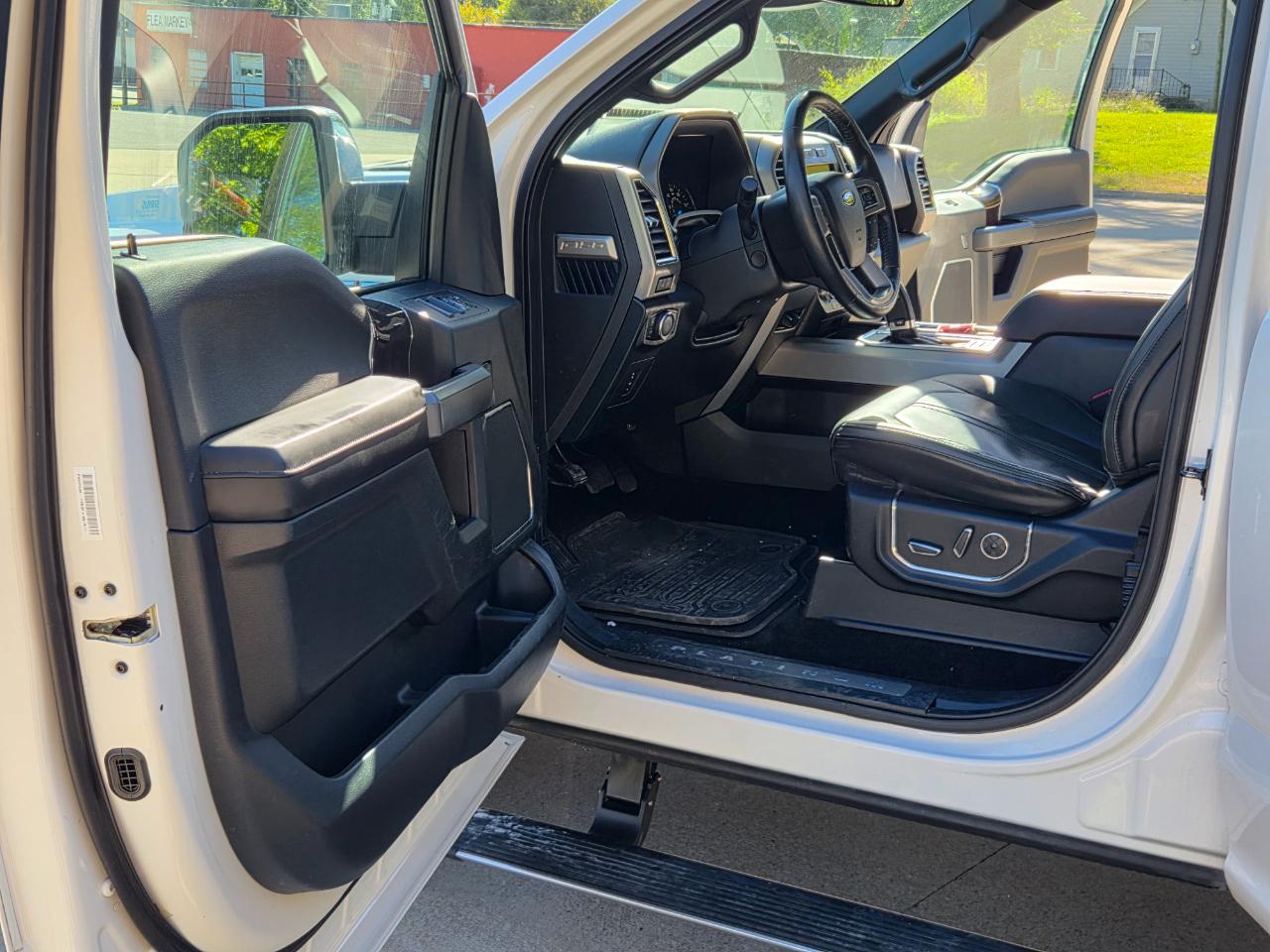 Ford F-150 photo 9
