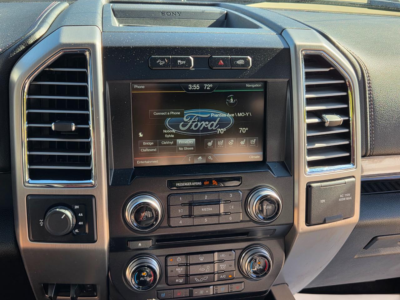 Ford F-150 photo 12