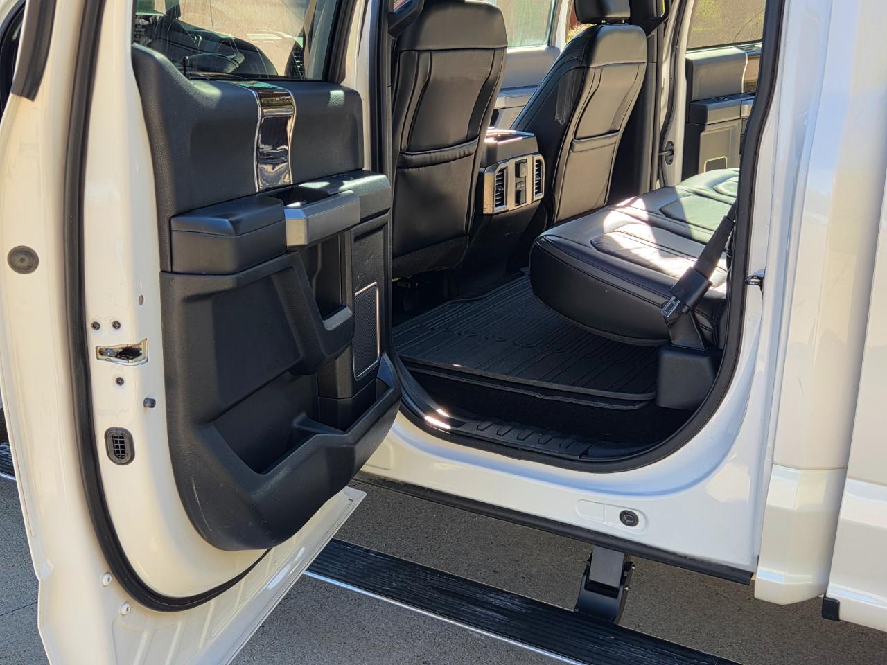 Ford F-150 photo 17