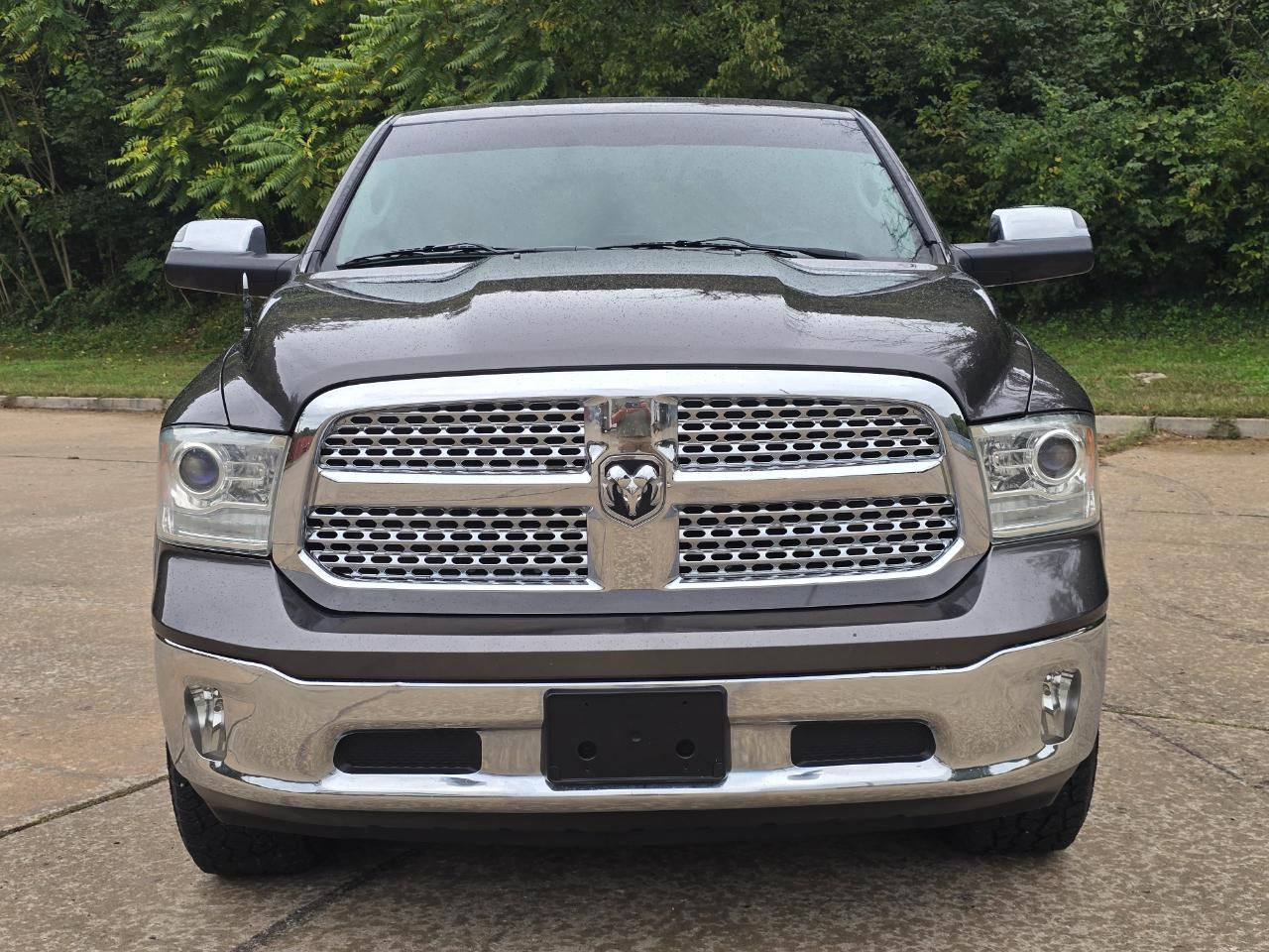 RAM 1500 Laramie Crew Cab SWB 4WD 2014