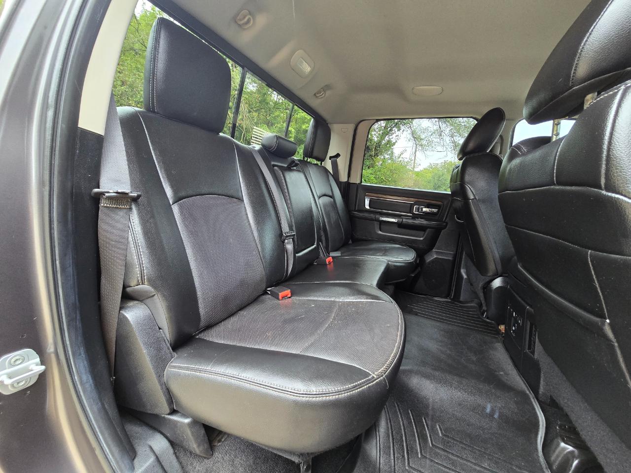 RAM 1500 Laramie Crew Cab SWB 4WD 2014