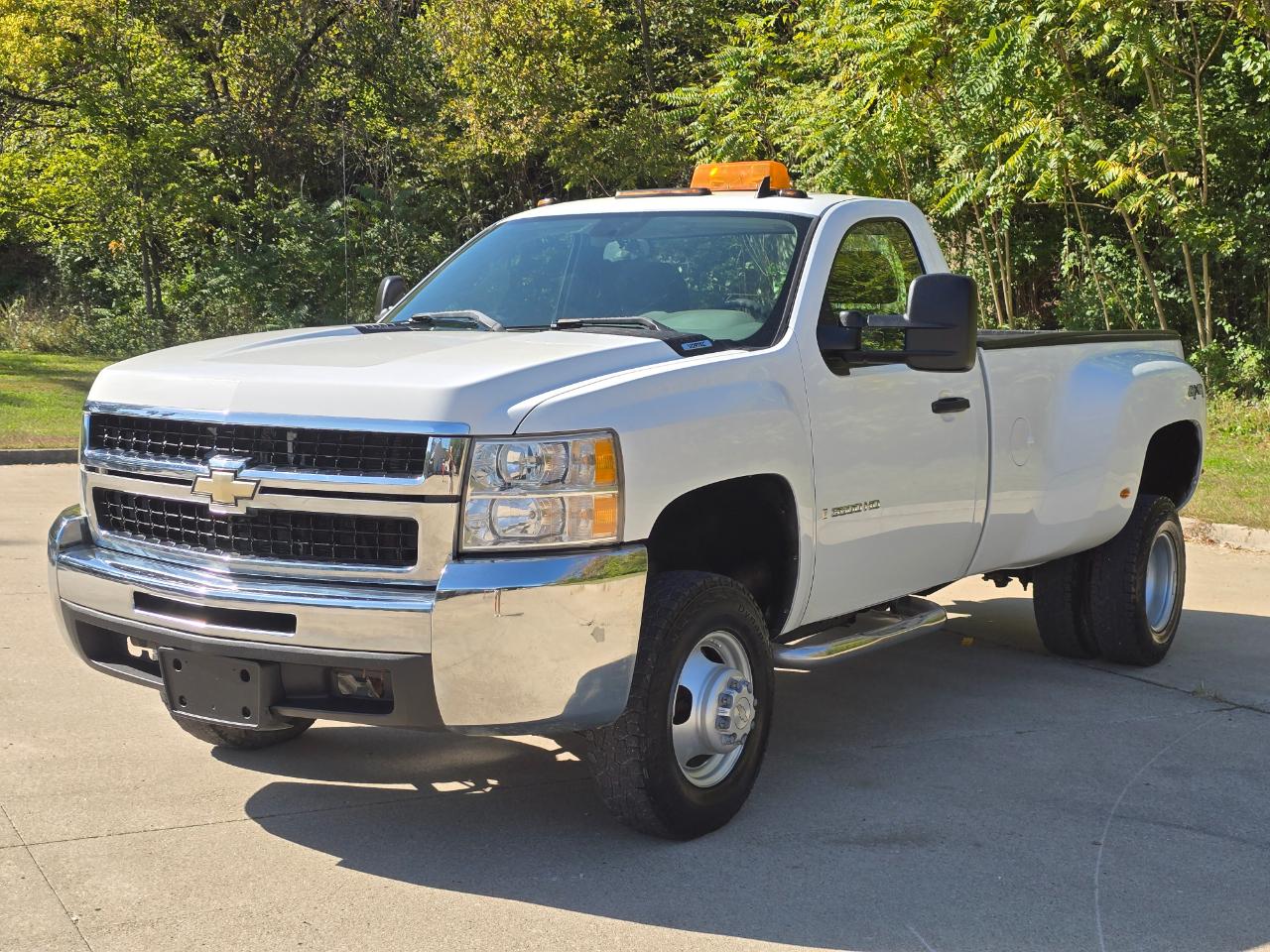 Chevrolet Silverado 3500HD LT1 Long Box DRW 4WD 2007
