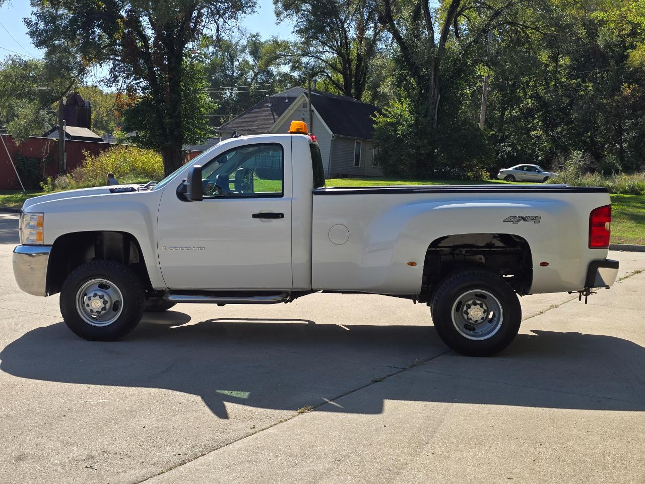 Chevrolet Silverado 3500HD LT1 Long Box DRW 4WD 2007