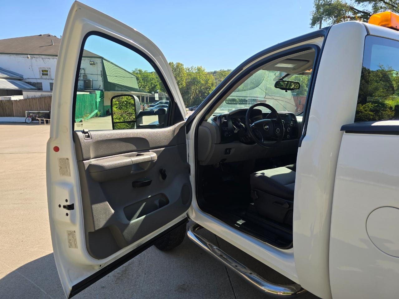 Chevrolet Silverado 3500HD LT1 Long Box DRW 4WD 2007