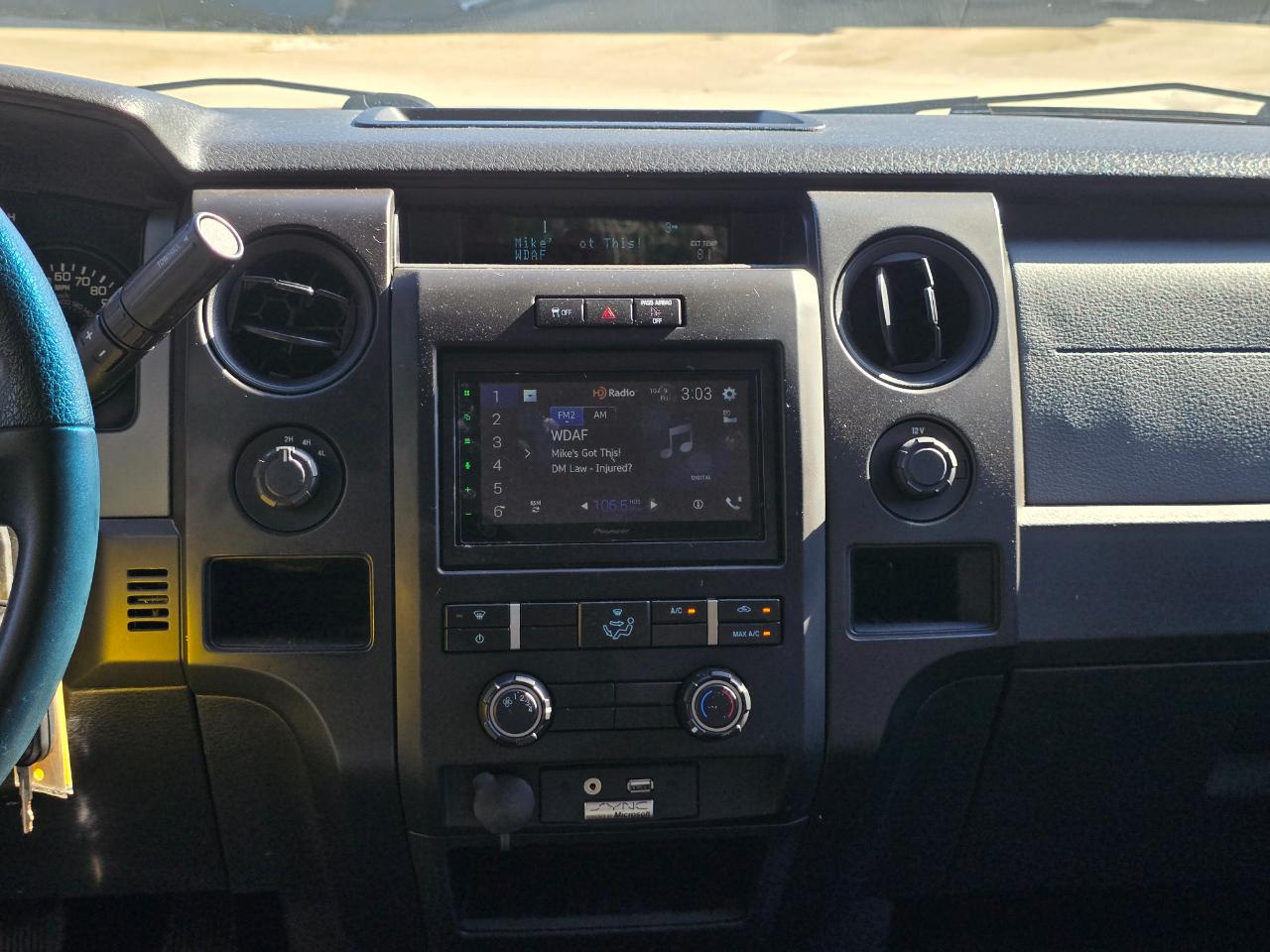 Ford F-150 STX SuperCrew 4WD 2014
