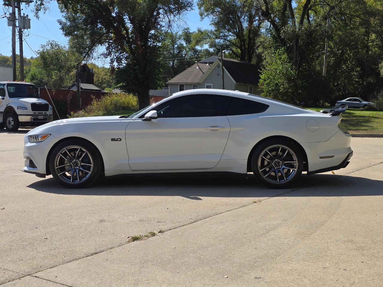 Ford Mustang GT Coupe 2015