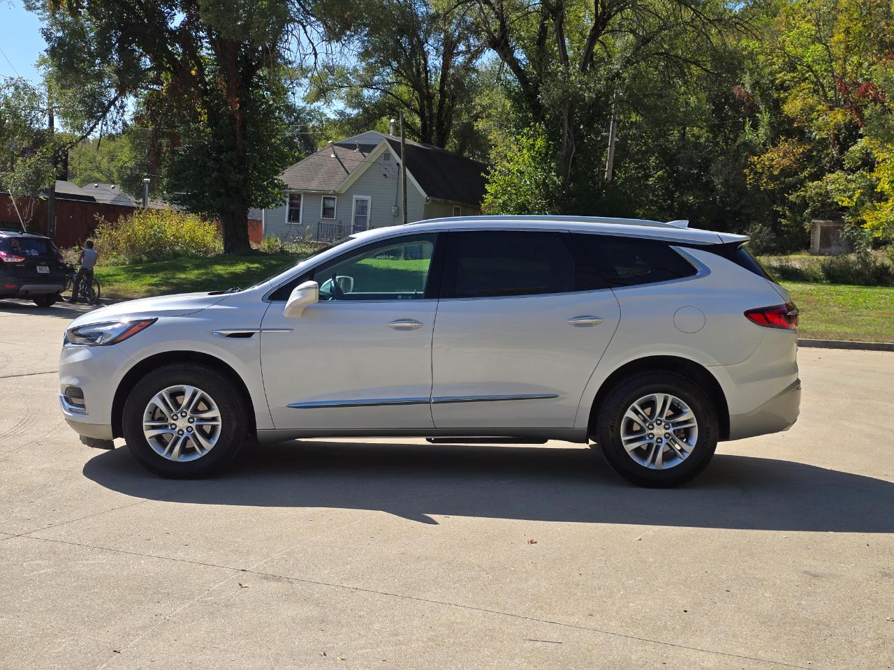 Buick Enclave Essence AWD 2018