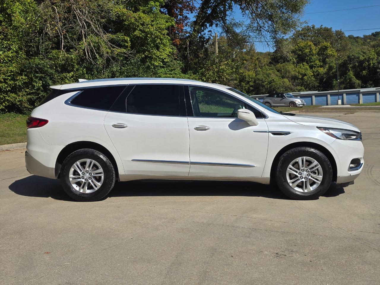Buick Enclave Essence AWD 2018