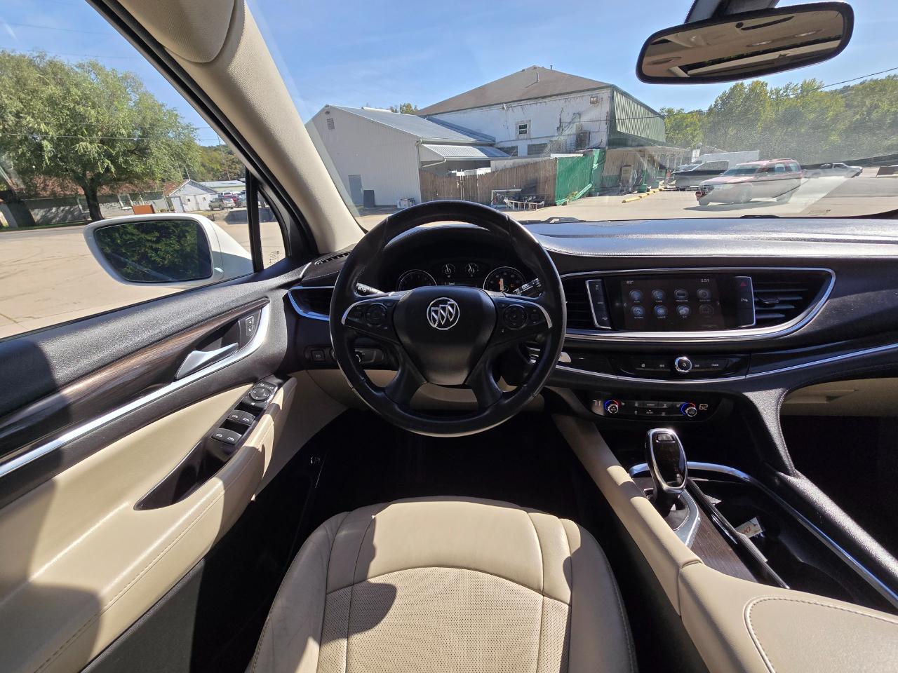 Buick Enclave Essence AWD 2018