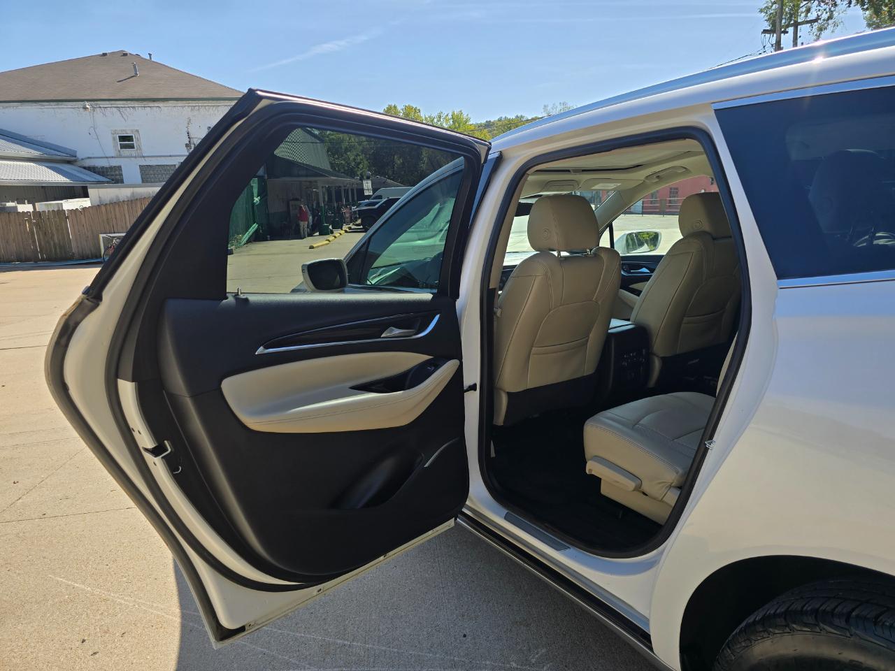 Buick Enclave Essence AWD 2018