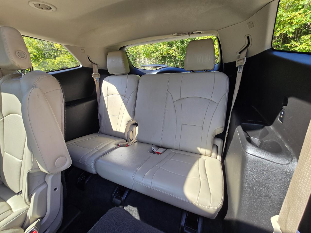 Buick Enclave Essence AWD 2018