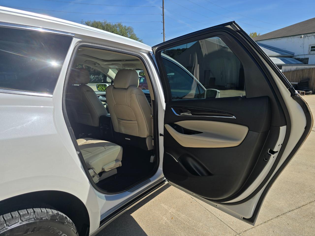 Buick Enclave Essence AWD 2018