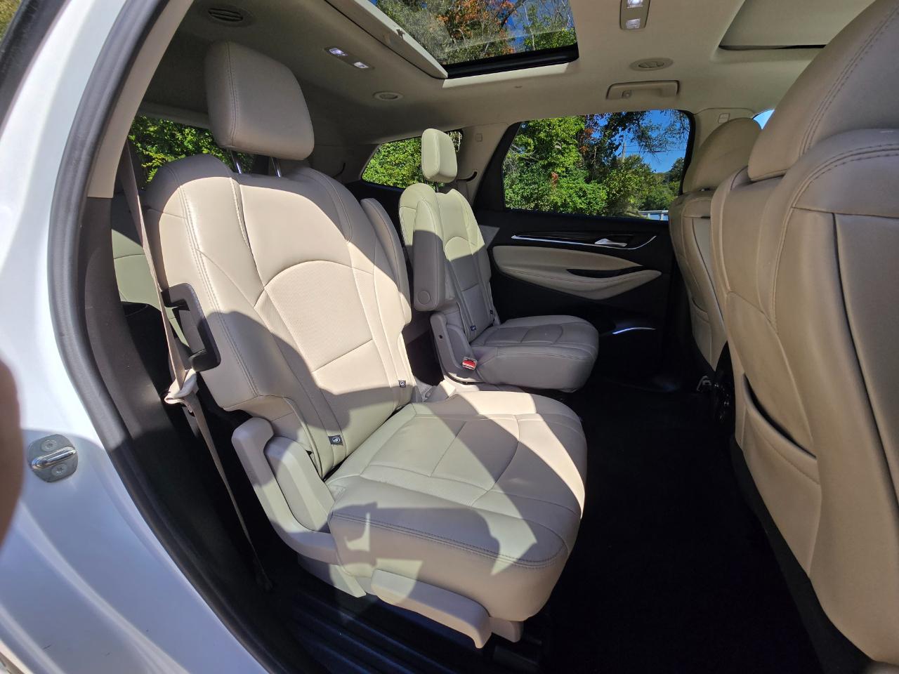 Buick Enclave Essence AWD 2018