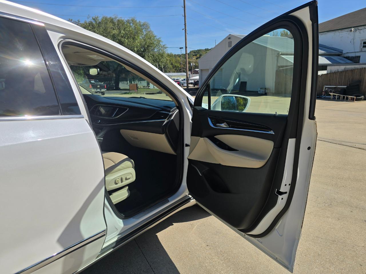 Buick Enclave Essence AWD 2018
