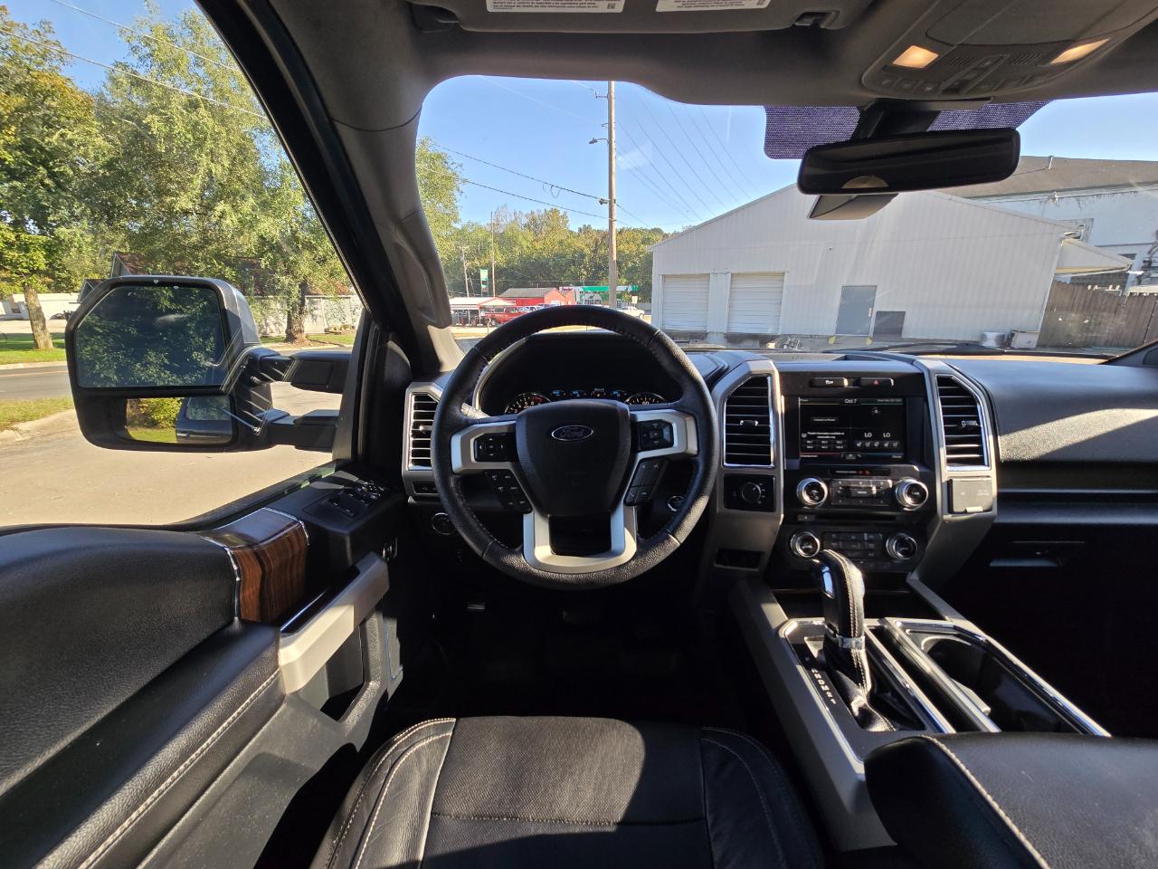 Ford F-150 Lariat SuperCrew 5.5-ft. Bed 4WD 2015