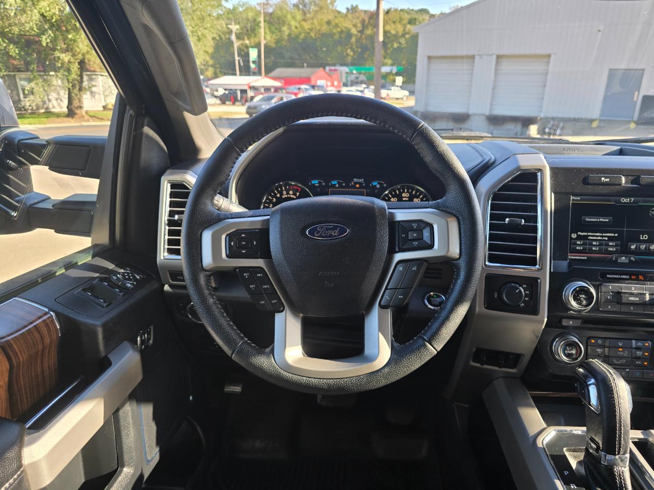 Ford F-150 Lariat SuperCrew 5.5-ft. Bed 4WD 2015