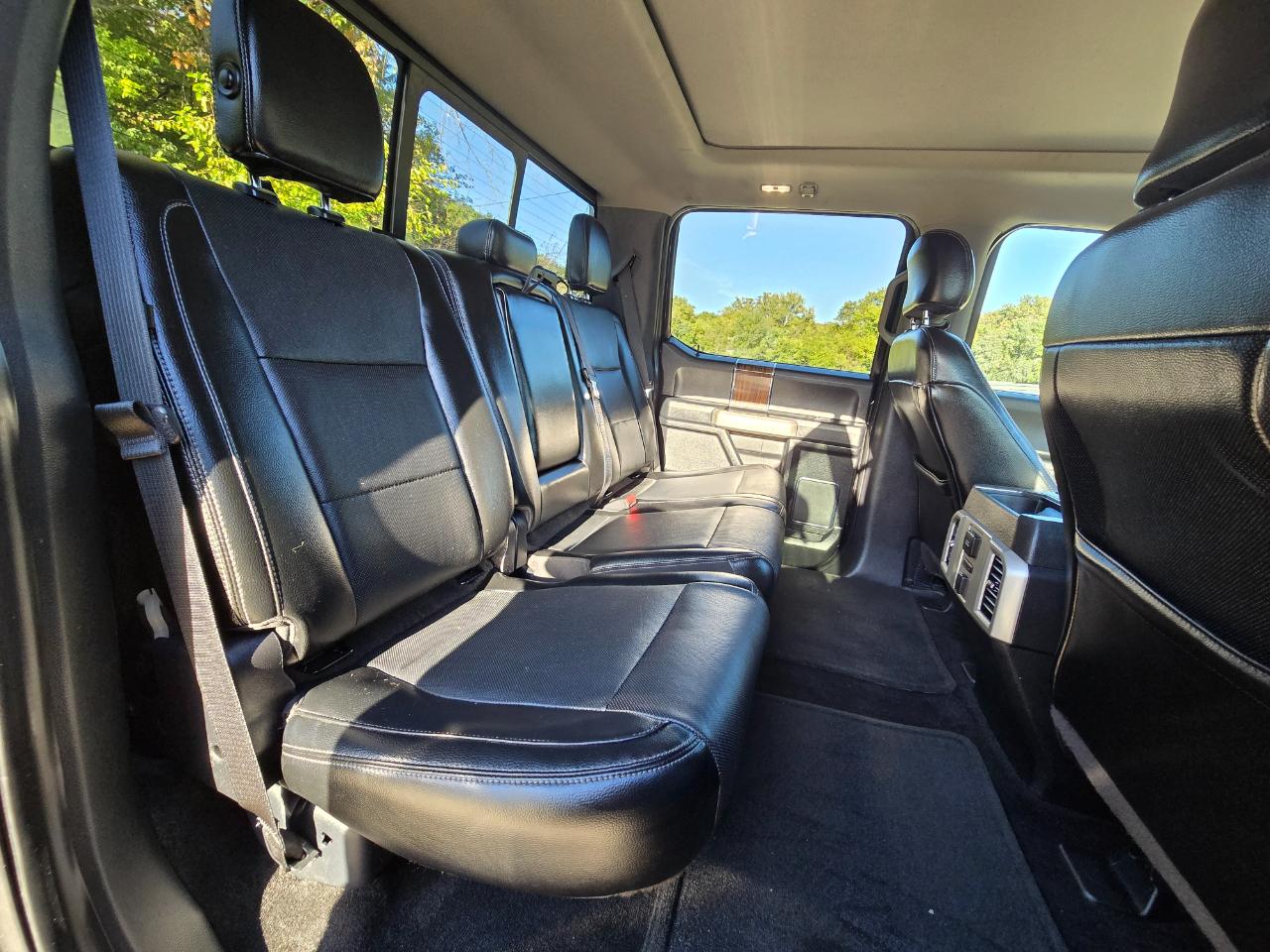 Ford F-150 Lariat SuperCrew 5.5-ft. Bed 4WD 2015