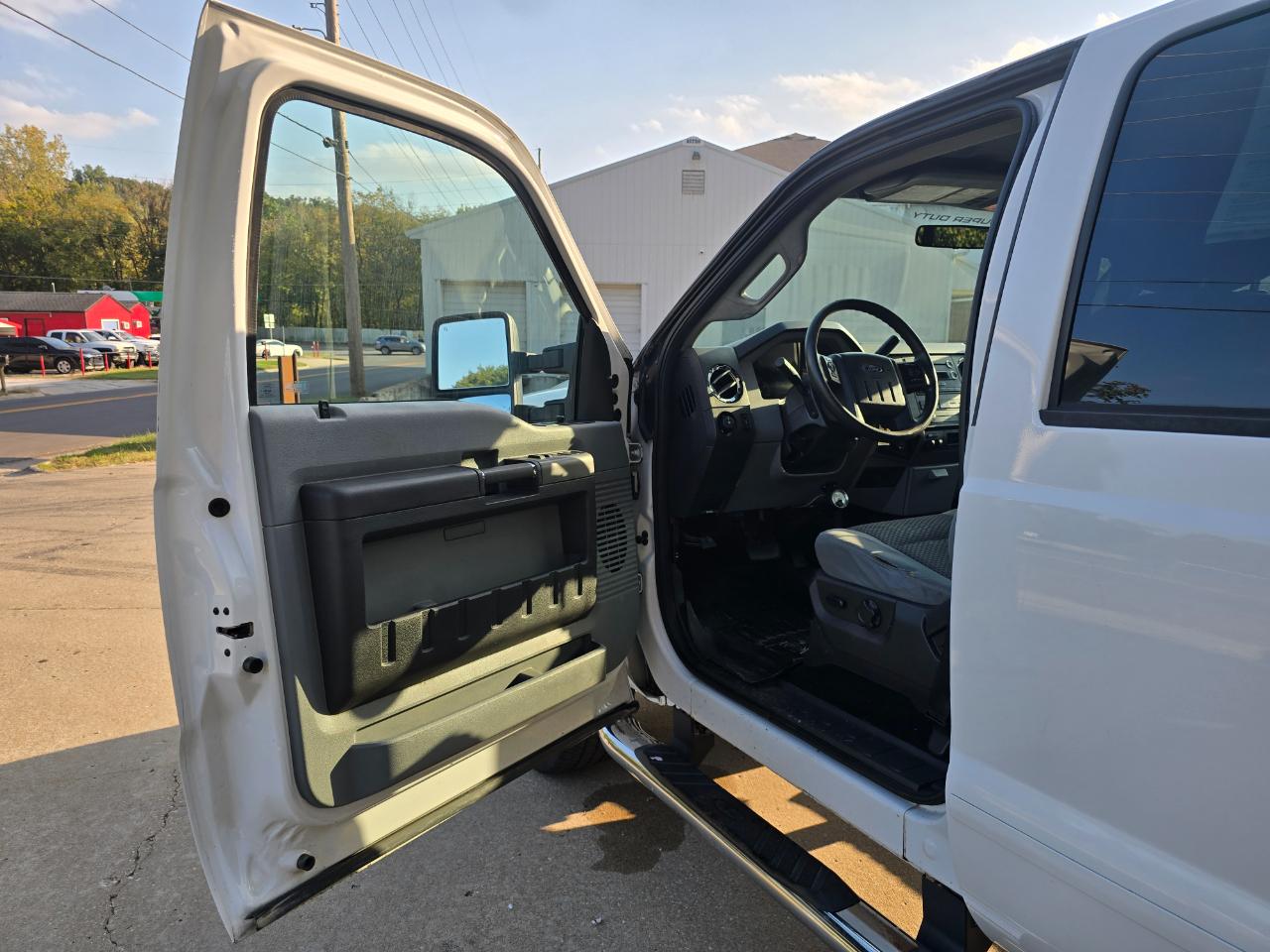 Ford F-250 SD XLT Crew Cab 4WD 2012