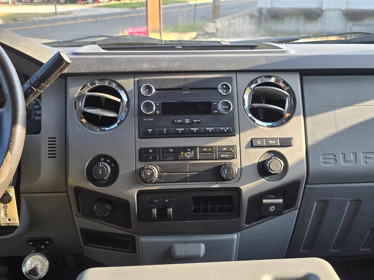 Ford F-250 SD XLT Crew Cab 4WD 2012