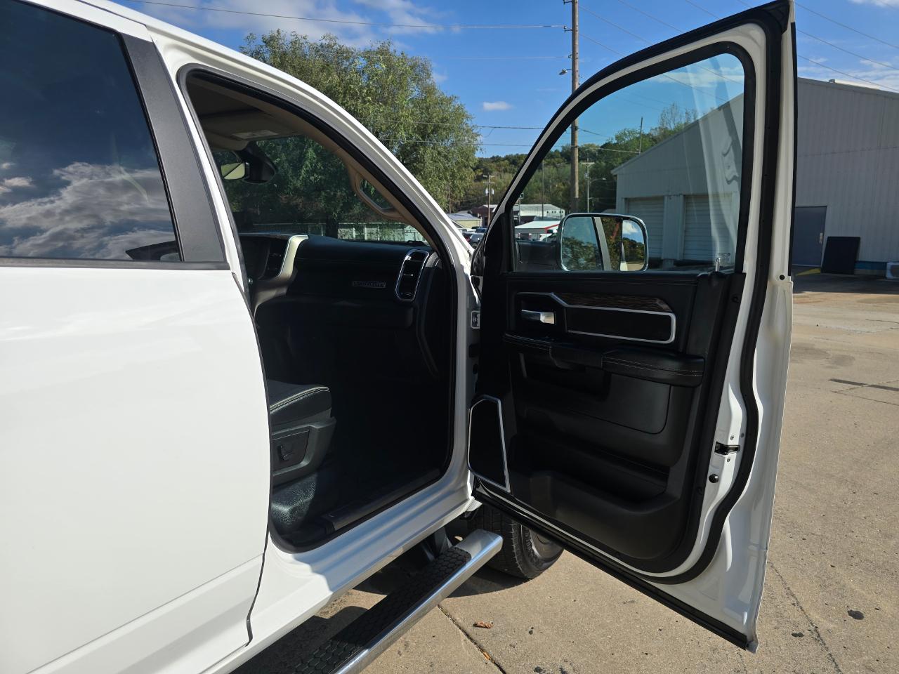 RAM 2500 Laramie Crew Cab SWB 4WD 2020