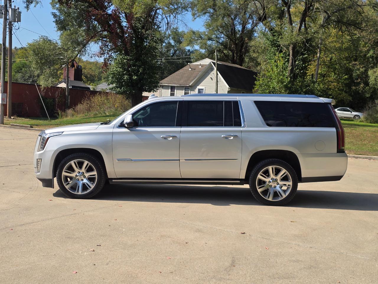 Cadillac Escalade ESV Premium 4WD 2015