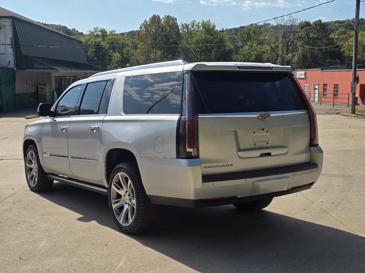 Cadillac Escalade ESV Premium 4WD 2015