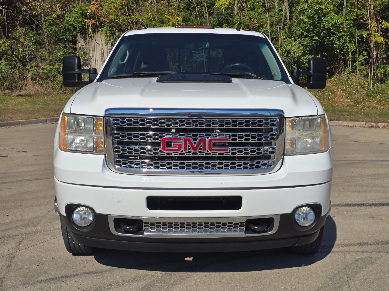 GMC Sierra 3500HD Denali Crew Cab 4WD 2013