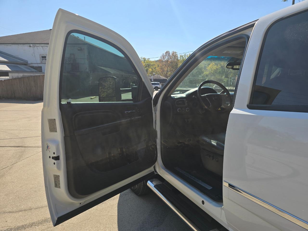 GMC Sierra 3500HD Denali Crew Cab 4WD 2013