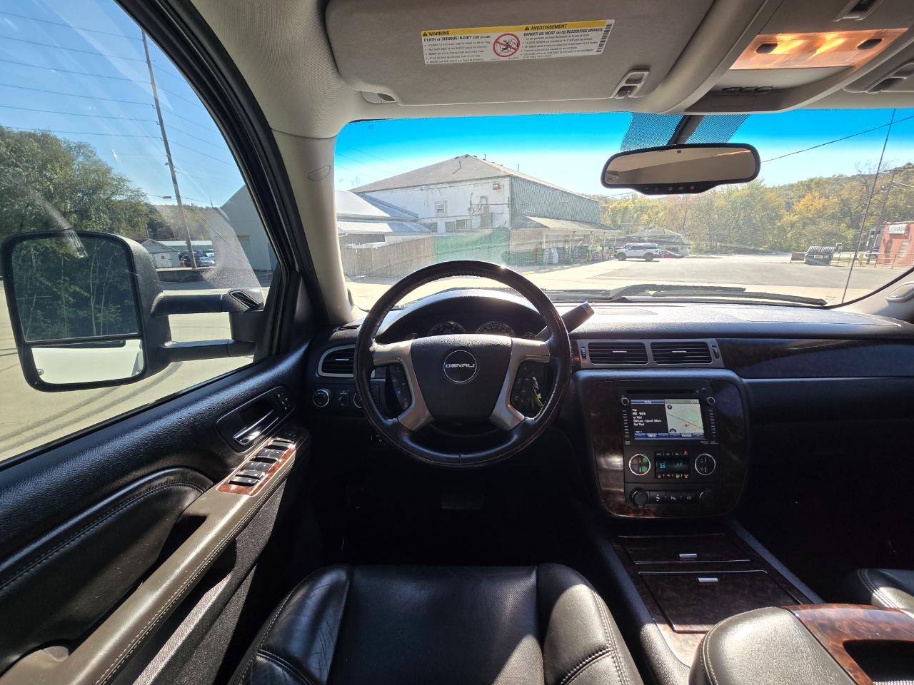 GMC Sierra 3500HD Denali Crew Cab 4WD 2013