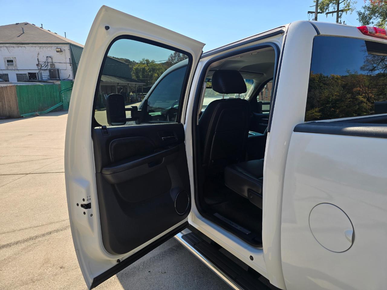 GMC Sierra 3500HD Denali Crew Cab 4WD 2013