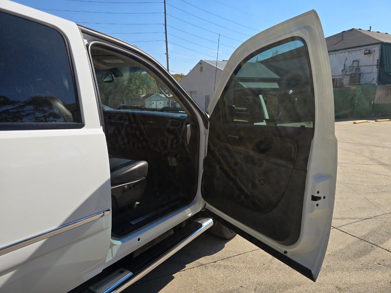 GMC Sierra 3500HD Denali Crew Cab 4WD 2013