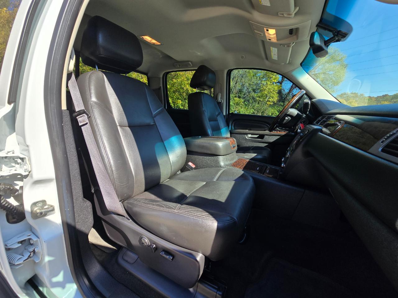 GMC Sierra 3500HD Denali Crew Cab 4WD 2013