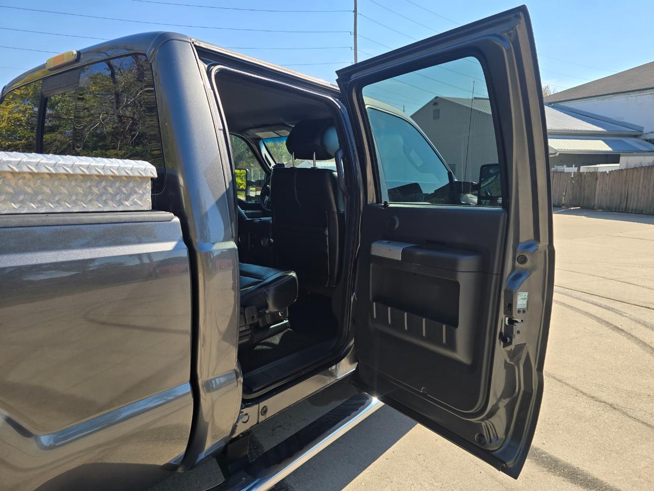 Ford F-250 SD Lariat Crew Cab 4WD 2016