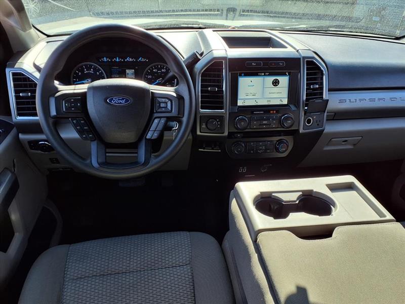 Ford F-250 SD XLT Crew Cab 4WD 2017