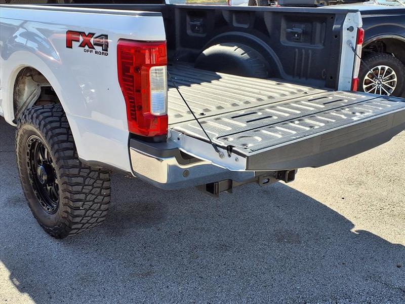 Ford F-250 SD XLT Crew Cab 4WD 2017