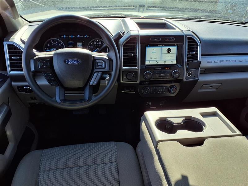 Ford F-250 SD XLT Crew Cab 4WD 2017